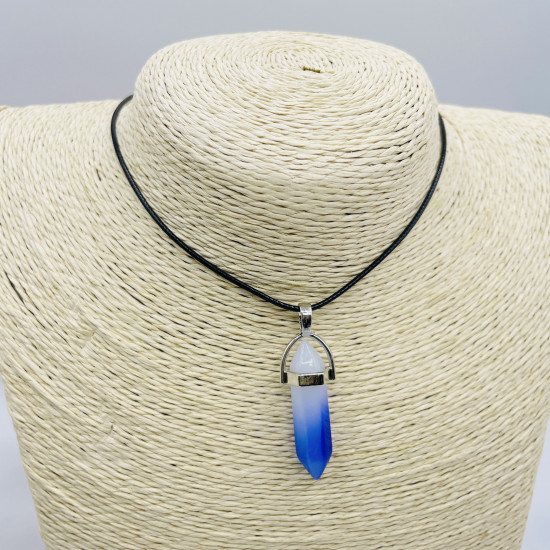 Lieferant für Schmuck in Europa, Kristallhalskette, Naruto, Anime, Glas mit Farbverlauf dunkelblau-weiß
