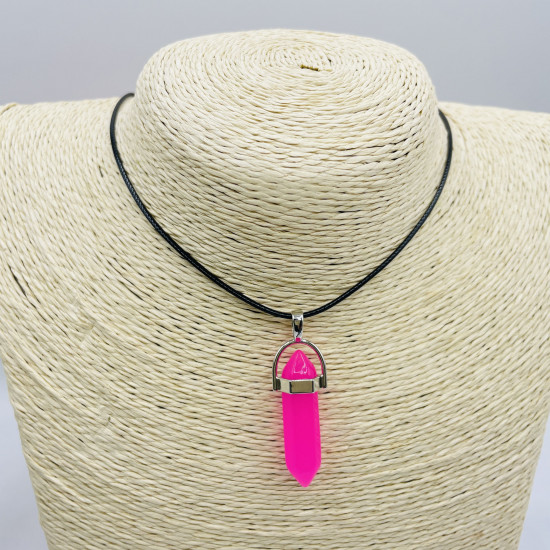 Fournisseur bijoux europe, collier en cristal, naruto, animé, verre rose fluo