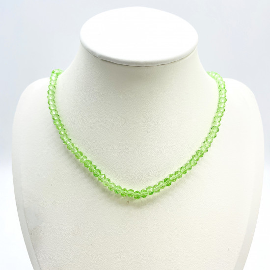 Mayorista profesional de perlas Felizz, collar de cristal fino verde manzana