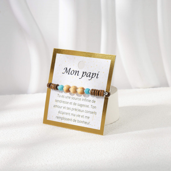 Delicada pulsera en tarjeta de regalo dorada