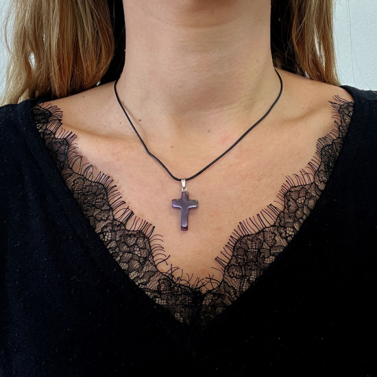 Fournisseur bijoux minéraux, collier croix améthyste