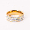 Ring aus Edelstahl, vergoldet, dreifach mit Strasssteinen besetzt